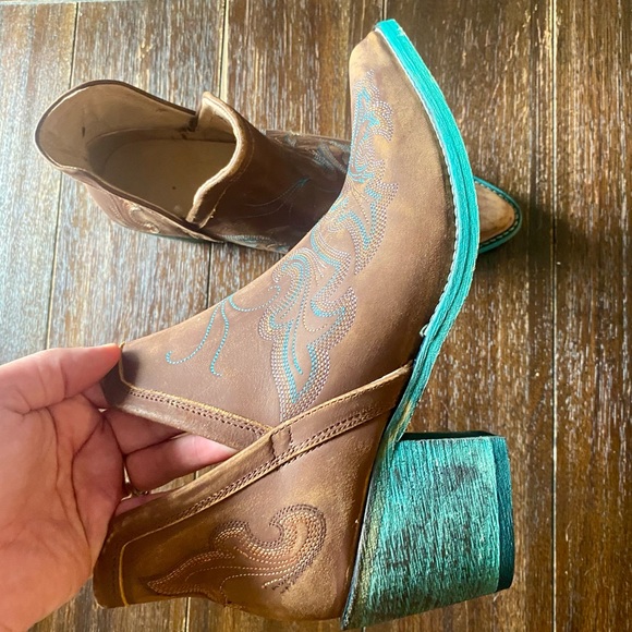 Corral Circle G Handcrafted Snip-toe Women’s Authentic Cowgirl Style Boot - Picture 4 of 11